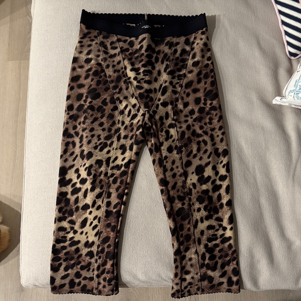 Dolce & Gabbana x SKIMS Leopard Print Capri Leggings